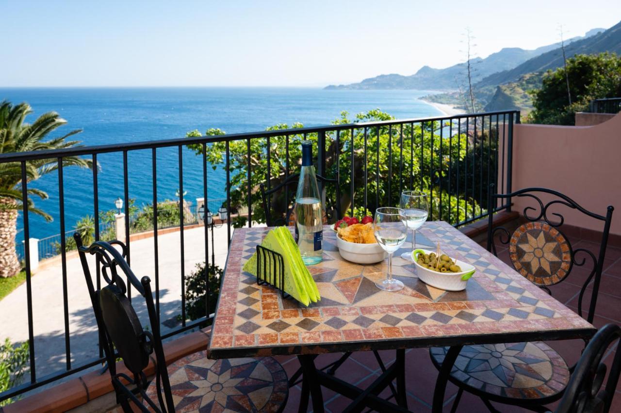 Apartament Casa Belvedere Riviera Taormina SantʼAlessio Siculo